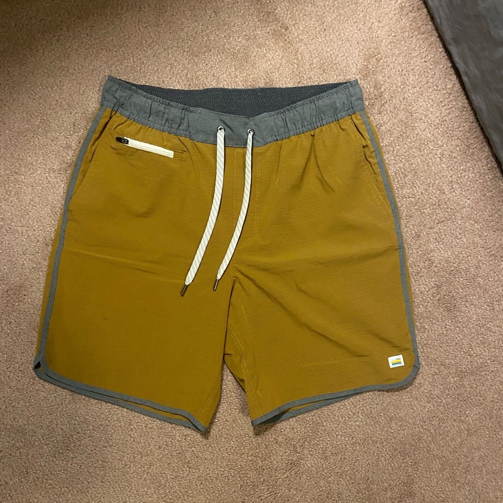 Vuori Banks Shorts